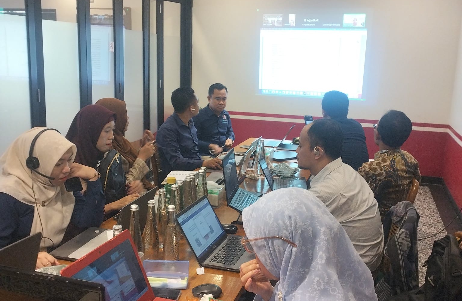 FKIP Universitas Madura Gelar Workshop Review Kurikulum Berbasis OBE