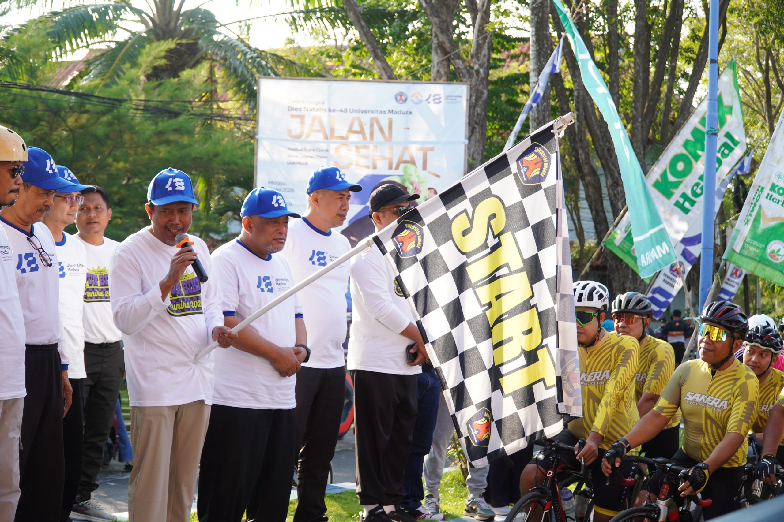 Ribuan Peserta Padati Fun Bike Dies Natalis ke-48 UNIRA, Tokoh Daerah Turut Lepas Peserta Diiringi Dukungan Penuh KORMI