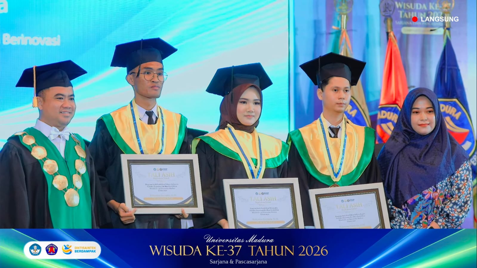 Alumni FKIP Universitas Madura Berikan Reward kepada Lulusan Terbaik dari Tiga Program Studi