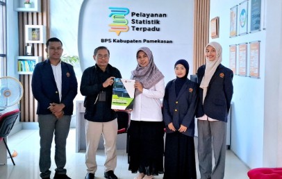 Program Studi Pendidikan Matematika FKIP Universitas Madura Serahkan Mahasiswa Magang ke BPS Kabupaten Pamekasan